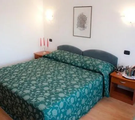 Makin 3* Novigrad Istria