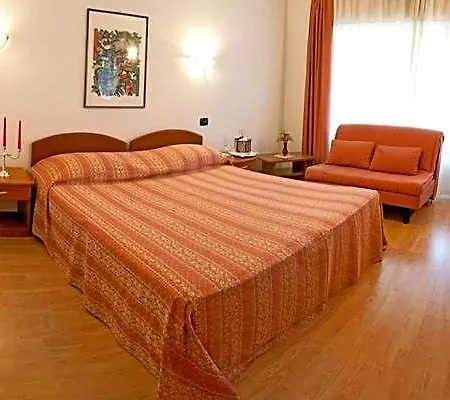 Makin 3* Novigrad Istria